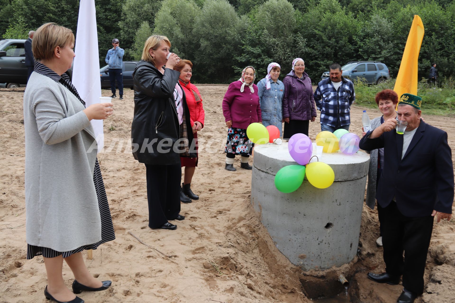 В Ахметьево отметили юбилей школы, провели день села, открыли после благоустройства родник.