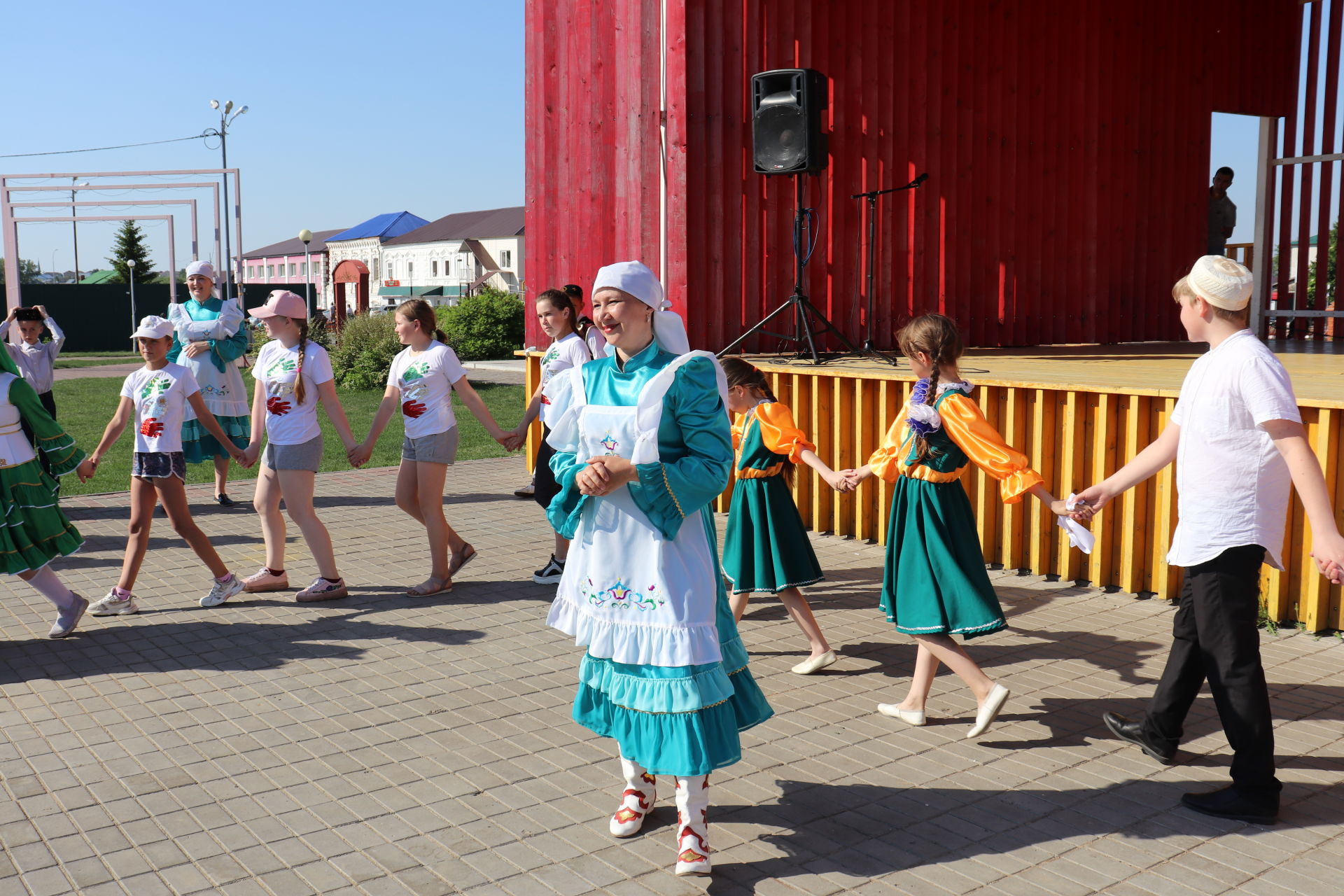 Фестиваль традиционных игр народов Татарстана "Әйлән-бәйлән" ( «Праздничный круг»)