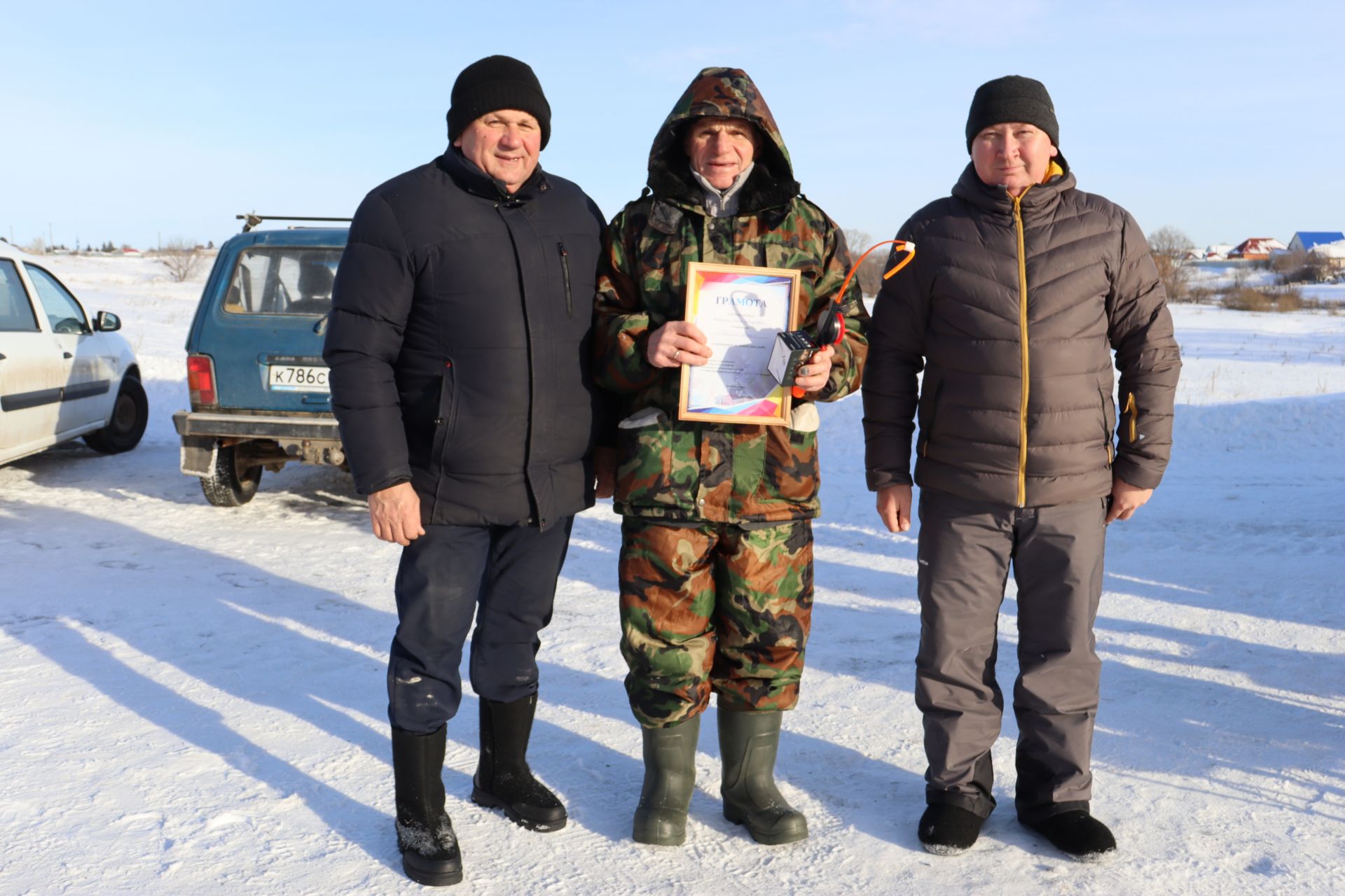 Соревнование по подледному лову рыбы