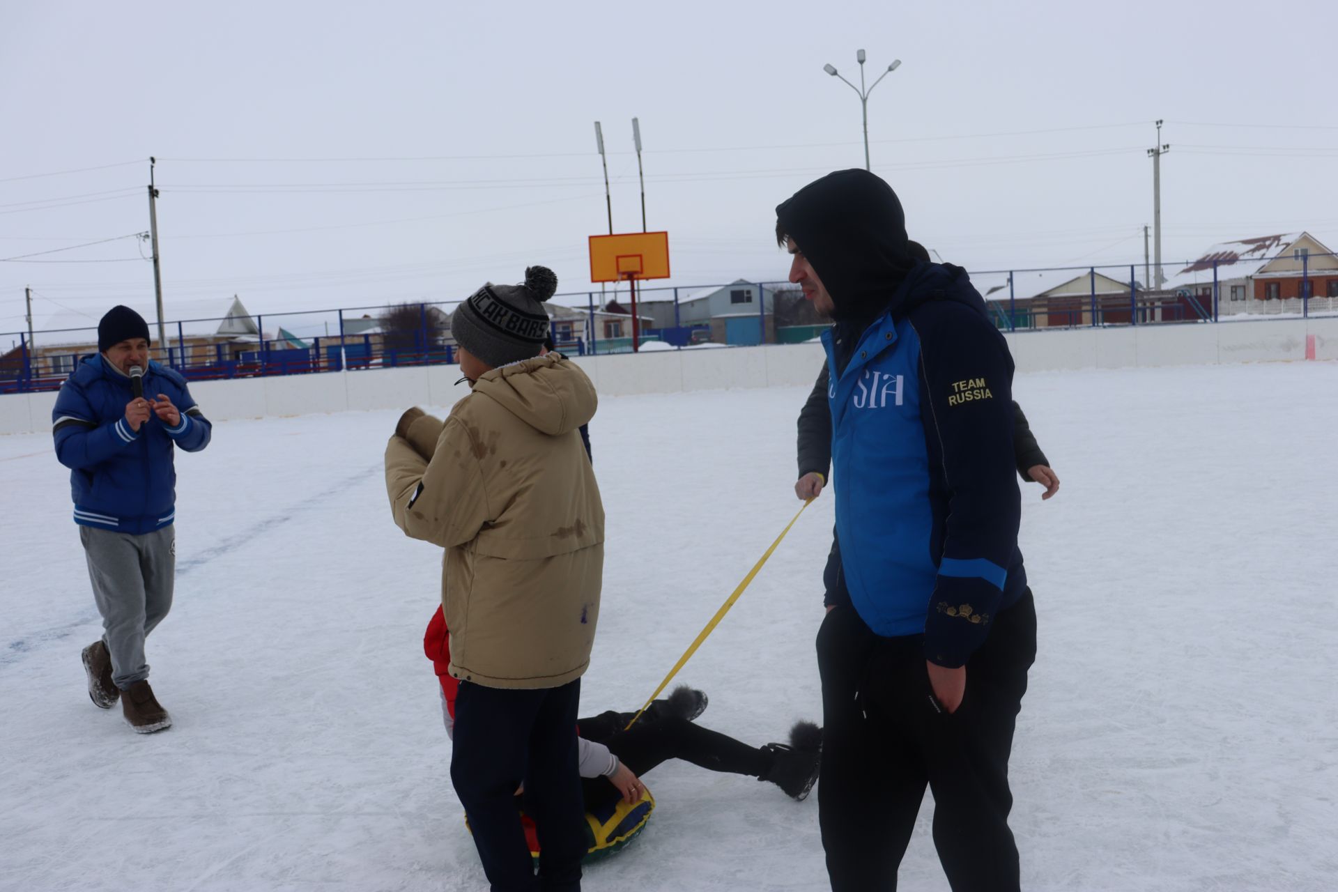 Футбол на льду среди молодежи