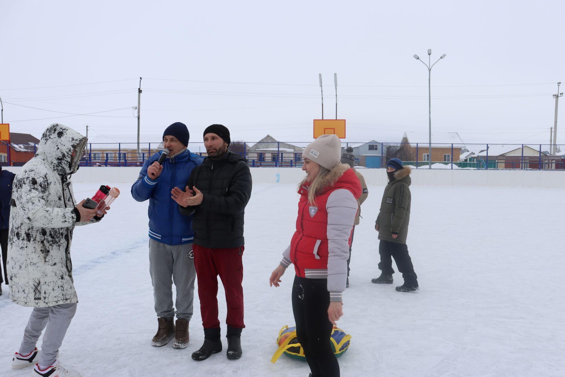 Футбол на льду среди молодежи