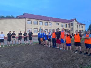 Иске Матакта волейбол турниры яшьләрне һәм СВО катнашучыларын берләштерде