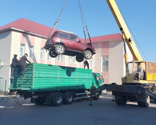 Из Алькеевского района в зону СВО отправили два автомобиля