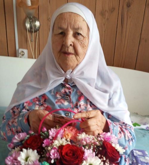 Знаменательный юбилей своего 90-летия отметила  Назия Гатауллина