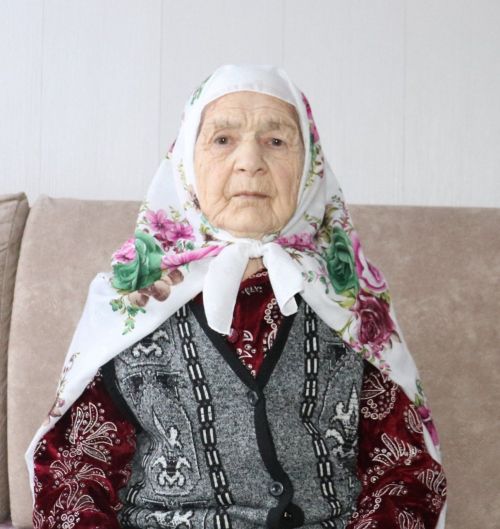 Югары Әлморза авылыннан 90 яшьлек Рәшидә Зарипова – тол калган фронтовик хатыны