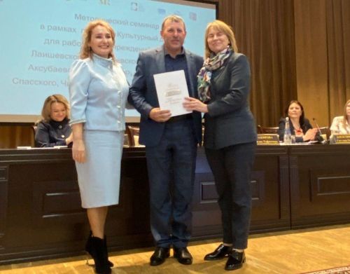 Специалисты культуры района удостоены наград Министерства культуры РТ