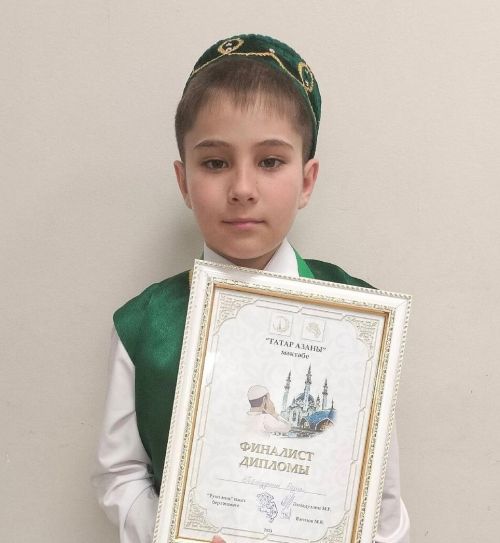 Яңа Әнҗерә авылыннан Рәзил Гобәйдуллин «Татар азаны» бәйгесендә катнашты