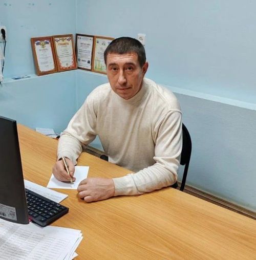 Әлки районы газ хезмәте җитәкчесе Петр Буланкин бәйрәм белән котлый