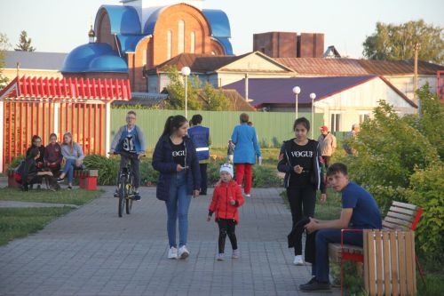 Отдых с семьей в парках села  Базарные Матаки