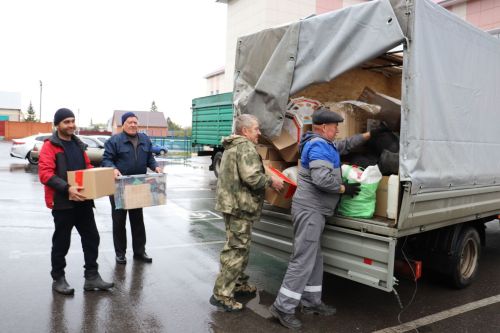 Әлки районыннан хәрбиләргә җылы киемнәр, буржуйкалар китте