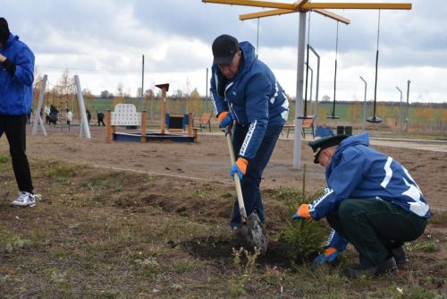 Базарлы Матак авылында “Урман утырту көне” акциясе узды