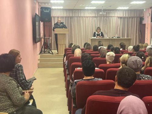 Автоинспекторы Алькеевского района провели профилактическую беседу с родителями Базарно-Матакской гимназии имени Наби Даули