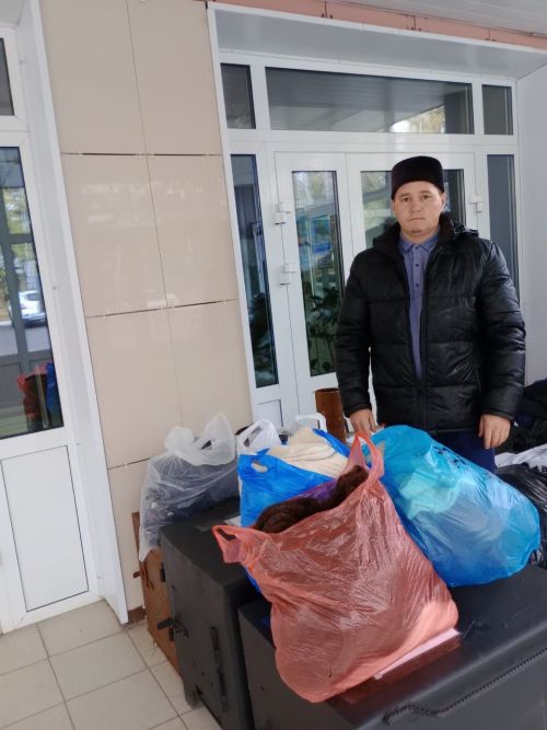 Ирек хәзрәт Сәлахиев: «Озатылган гуманитар ярдәмдә безнең дә өлешебез бар»