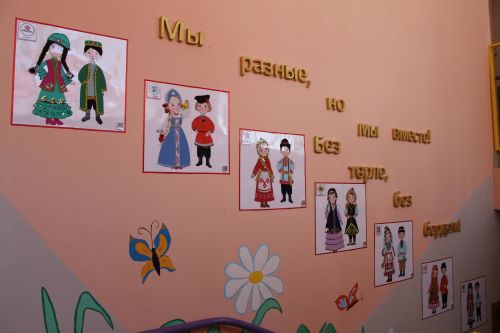 Александр Никошин әлкилеләрне бәйрәм белән котлады
