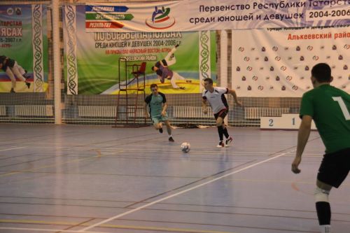 В Базарных Матаках прошел открытый турнир по мини футболу посвящённый памяти Альберта Шагеева