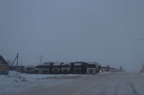 В селе Аппаково Алькеевского района  образовалась большая стоянка большегрузов – около 150 единиц