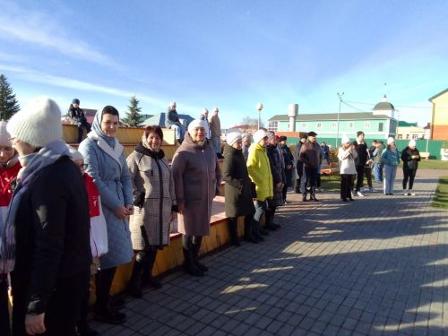 Базарлы Матакта  Халыклар бердәмлеге көнен бәйрәм иттеләр