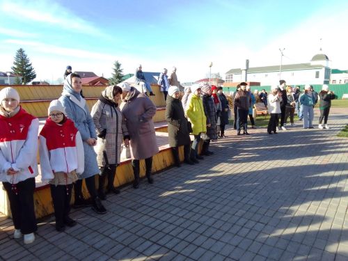 Базарлы Матакта  Халыклар бердәмлеге көнен бәйрәм иттеләр