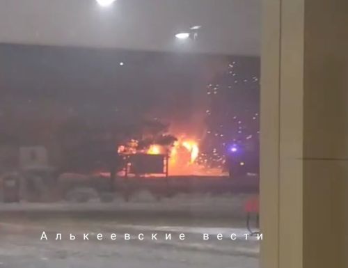 За ночь в Алькеевском районе сгорели цветочный ларек и автомобиль