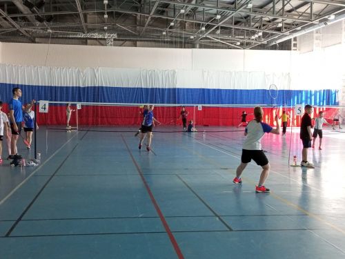 В Базарных Матаках проходят соревнование по бадминтону, посвященная памяти Шайхутдинова Асхата Гараевича