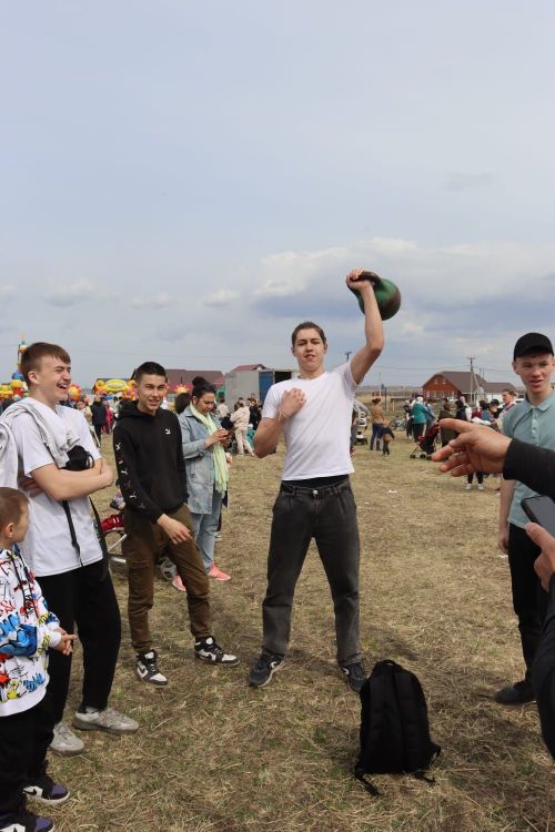 Базарлы Матактагы Өмет мәчете янында гаилә бәйрәме үтте
