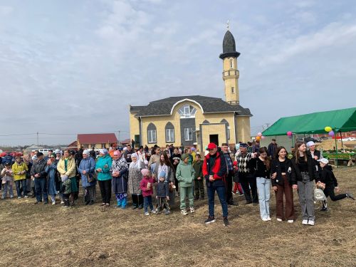 Базарлы Матактагы Өмет мәчете янында гаилә бәйрәме үтте