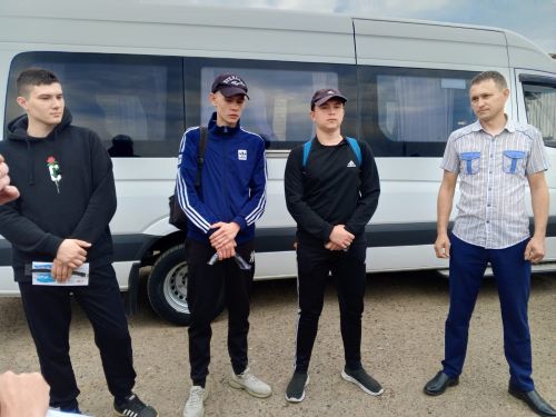 Әлки районы егетләре хәрби хезмәткә киттеләр