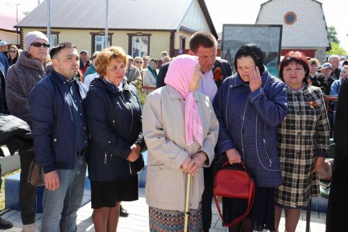 В Алькеевском районе в числе первых в Татарстане открыли обелиск памяти земляков, героически погибших в ходе СВО