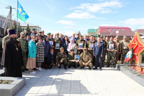 В Алькеевском районе в числе первых в Татарстане открыли обелиск памяти земляков, героически погибших в ходе СВО