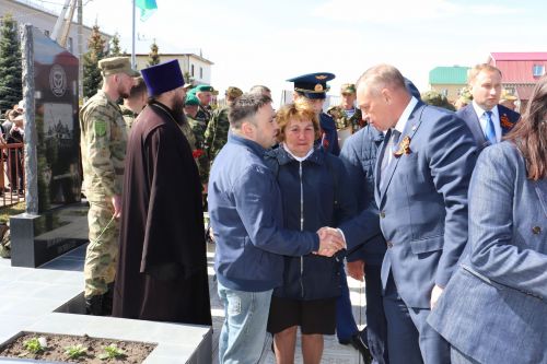В Алькеевском районе в числе первых в Татарстане открыли обелиск памяти земляков, героически погибших в ходе СВО