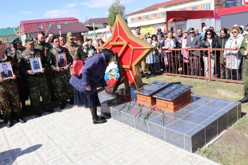 В Алькеевском районе в числе первых в Татарстане открыли обелиск памяти земляков, героически погибших в ходе СВО