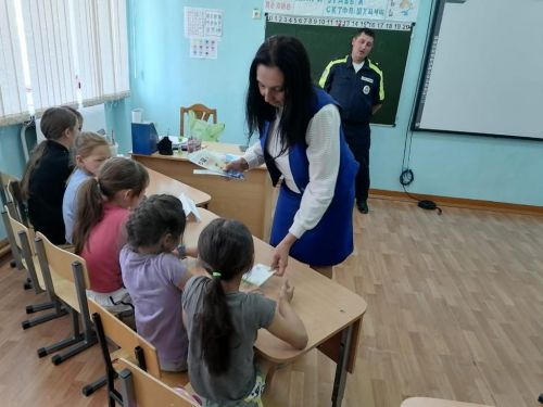 В Сиктерминской школе автоинспекторы провели беседу с учащимися