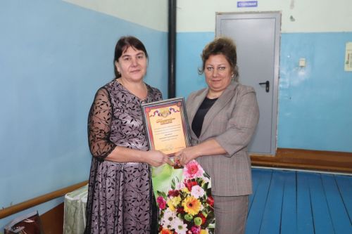 Апак авыл җирлеге эшеннән халык канәгать яши