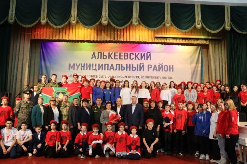 В Алькеевском районе  прошла встреча с Героем России Раилем Габдрахмановым.