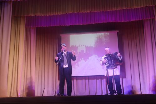 В районном доме культуры прошел гала-концерт среди ветеранов «Балкыш – Сияние»