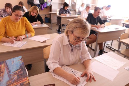 Родители сдали ЕГЭ по истории в день акции  «Сдаем вместе. День сдачи ЕГЭ с родителями”