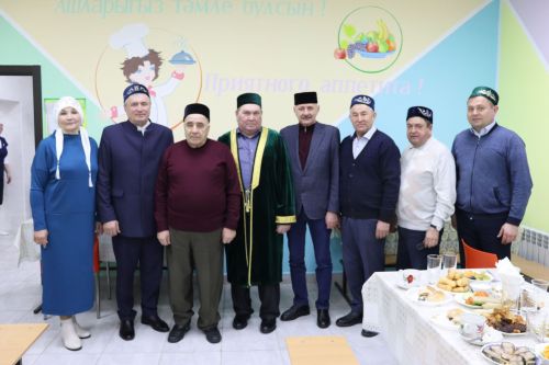 Татарстан Дәүләт Советы депутаты Фоат Вәлиев ифтар ашы уздырды
