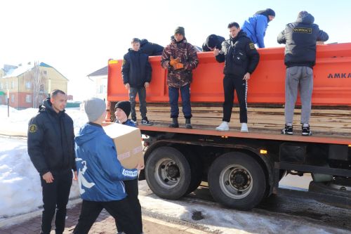 Из Базарных Матак проводили очередную партию гуманитарного груза