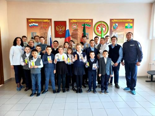 Автоинспекторы района провели беседы в школах