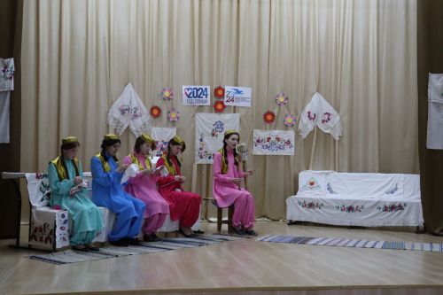 Алпар авылында “Милли хәзинә” дип исемләнгән фолк-батл үтте