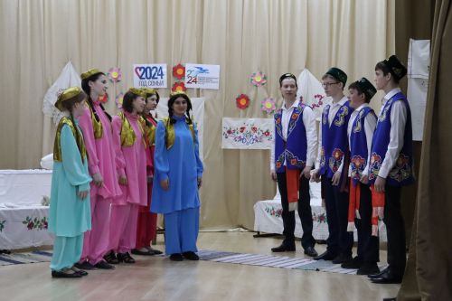 Алпар авылында “Милли хәзинә” дип исемләнгән фолк-батл үтте