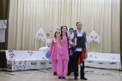 Алпар авылында “Милли хәзинә” дип исемләнгән фолк-батл үтте