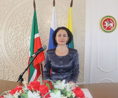 Энҗе Хәлиуллинага Мактау грамотасы тапшырылды