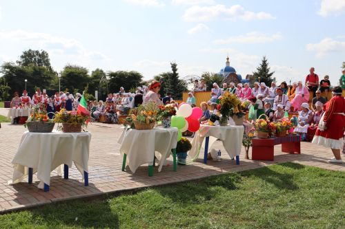 Әлки районында Республика көнен бәйрәм иттеләр
