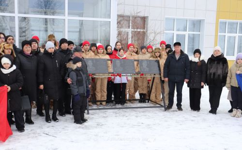 В Базарно-Матакской школе открыли мемориальные доски в честь погибших при исполнении воинского долга на СВО
