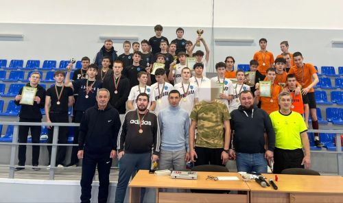 Махсус хәрби операциядә катнашучы Данис Нуруллин кече футбол уенының иганәчесе булды