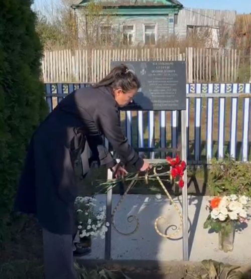 В селе Нижнее Колчурино открыли мемориальную доску  в честь Сергея Калмыкова