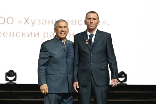 Йөртүче Фәнис Закировка “ТРның атказанган авыл хуҗалыгы хезмәткәре” мактаулы исеме бирелде