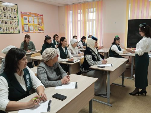 Нәби Дәүли исемендәге гимназиядә “Татарча диктант” акциясе оештырылды