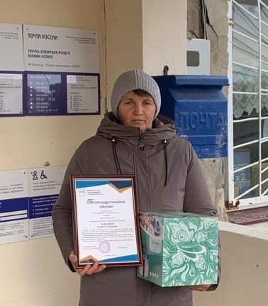 Хат ташучы Галина Павлова Кошки авылын район үзәге белән бәйләп тора